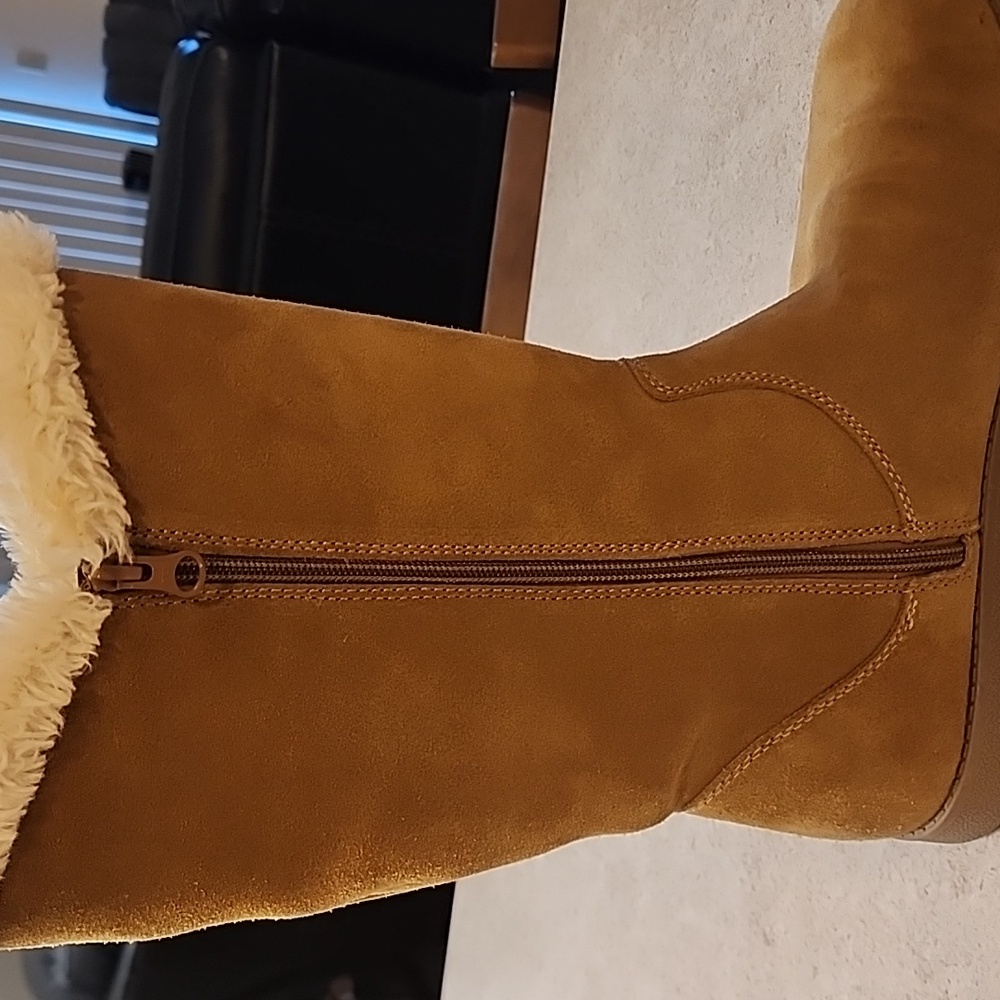 Womens Universal Thread Charleigh Tall Shearling Style Boots - Picture 6 of 9
